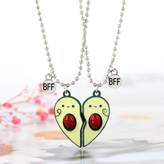 Siempre juntos, ¡como el aguacate y su hueso!